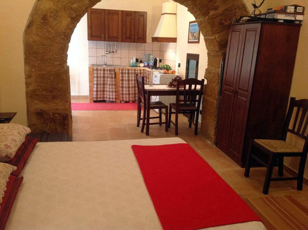 Domus Antiqua Bed & Breakfast Agrigento Exterior photo