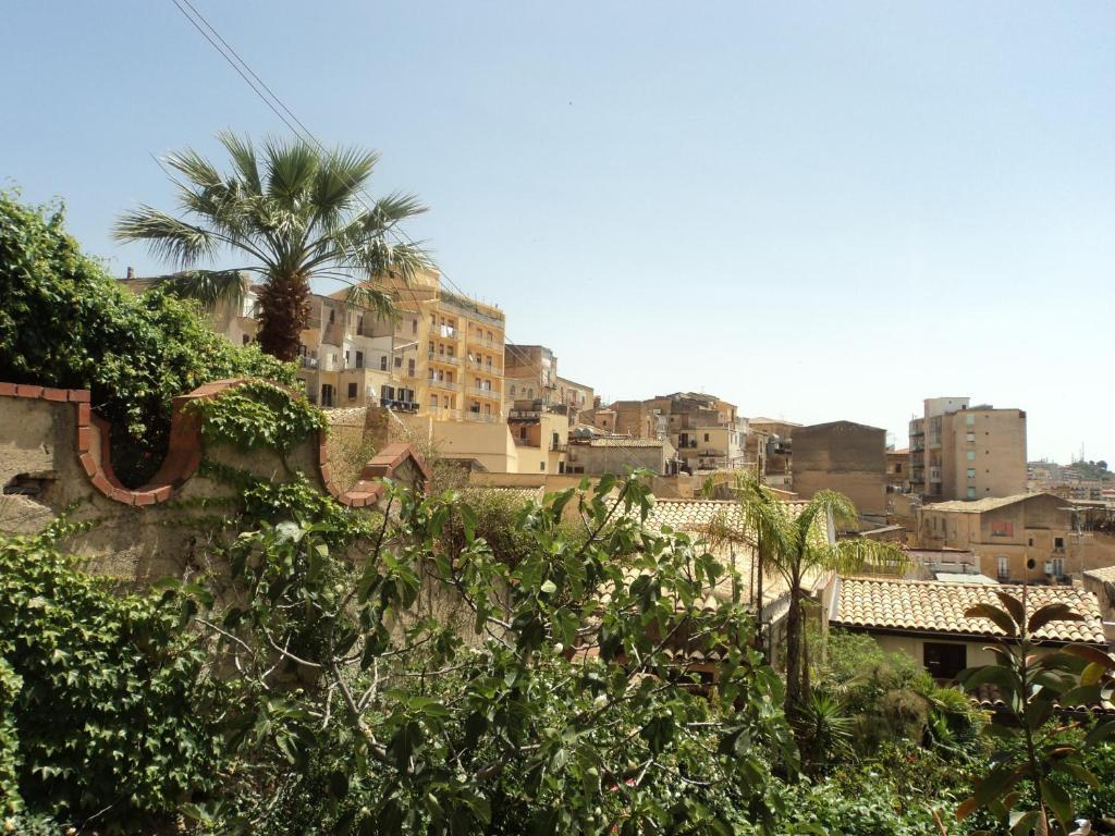 Domus Antiqua Bed & Breakfast Agrigento Exterior photo
