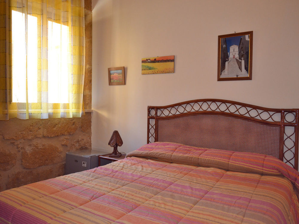 Domus Antiqua Bed & Breakfast Agrigento Exterior photo