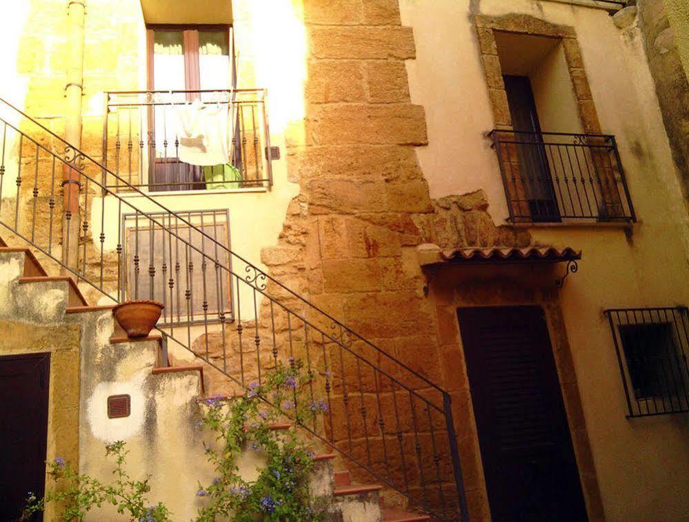 Domus Antiqua Bed & Breakfast Agrigento Exterior photo